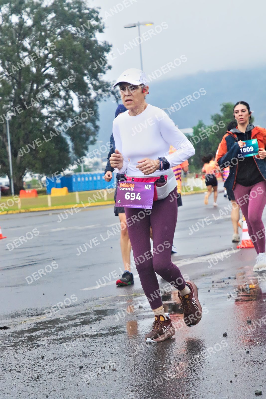 Foto de la CARRERA OMNILIFE GUADALAJARA en Estadio Akron, Zapopan a las 07:47 · dorsal 694, 1609