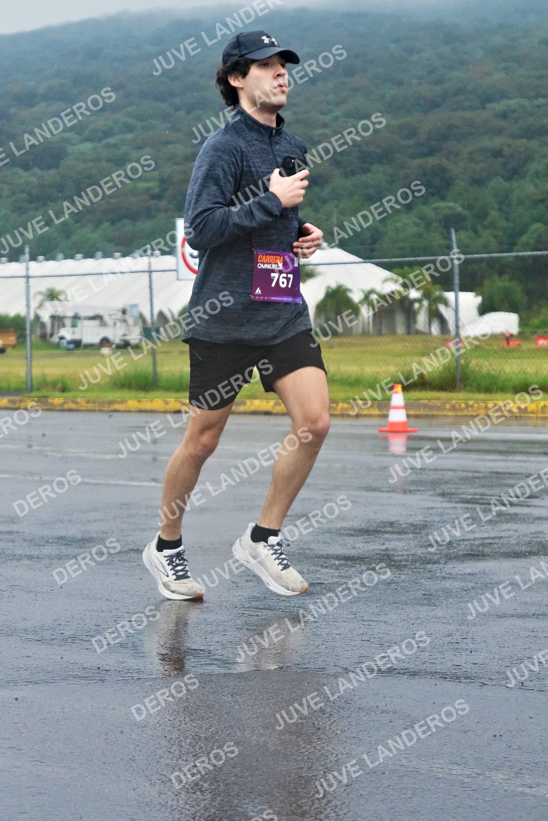 Foto de la CARRERA OMNILIFE GUADALAJARA en Estadio Akron, Zapopan a las 08:04 · dorsal 767