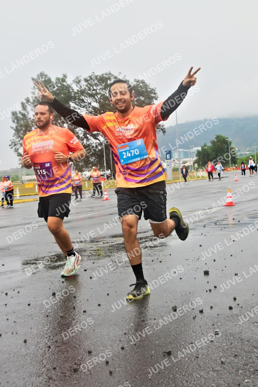 Foto de la CARRERA OMNILIFE GUADALAJARA en Estadio Akron, Zapopan a las 07:33 · dorsal 2470, 515