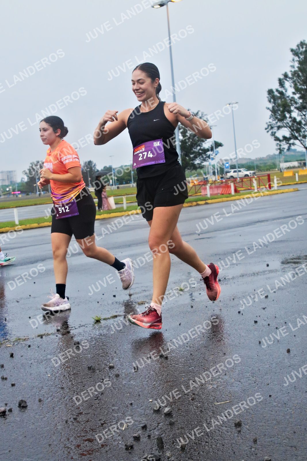 Foto de la CARRERA OMNILIFE GUADALAJARA en Estadio Akron, Zapopan a las 07:40 · dorsal 512, 274