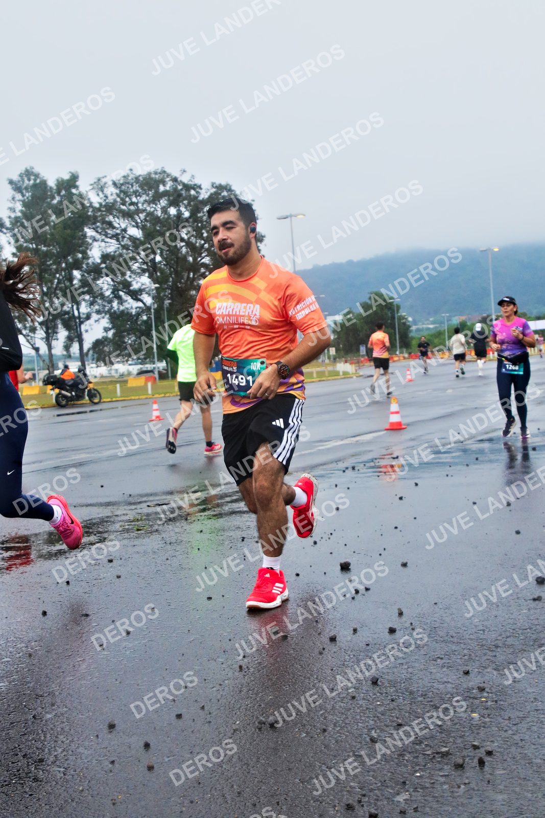 Foto de la CARRERA OMNILIFE GUADALAJARA en Estadio Akron, Zapopan a las 07:41 · dorsal 1491