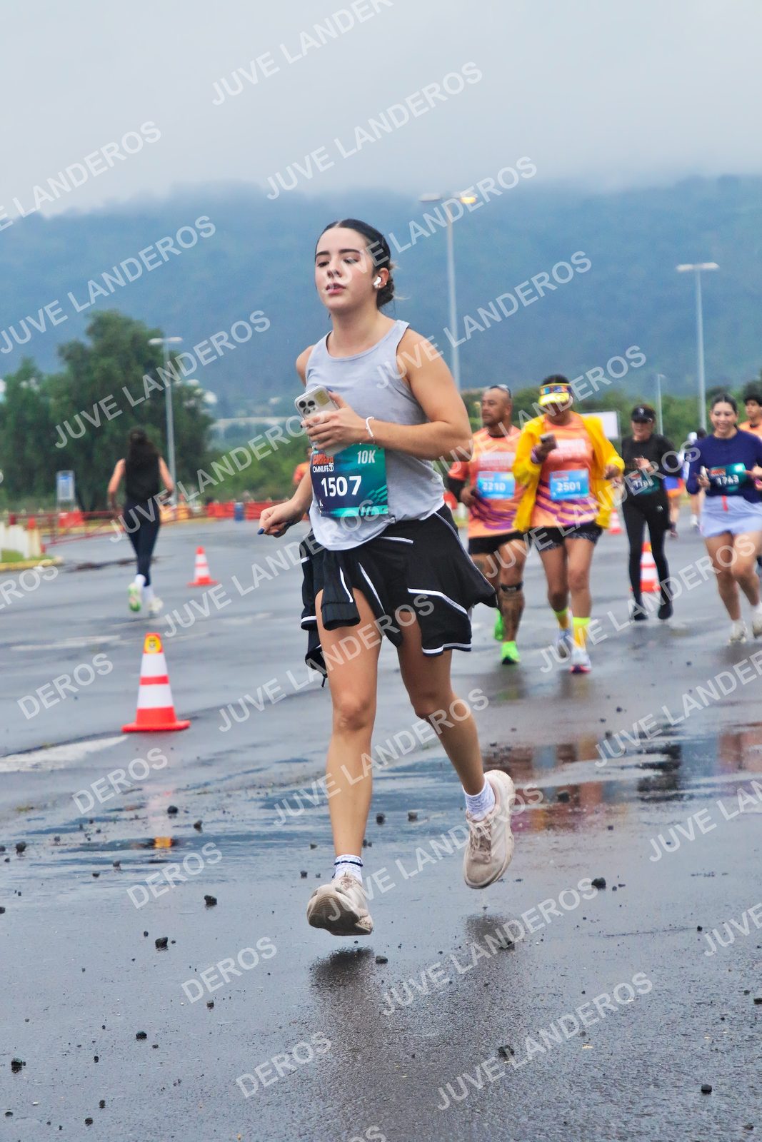 Foto de la CARRERA OMNILIFE GUADALAJARA en Estadio Akron, Zapopan a las 07:39 · dorsal 1507, 2501