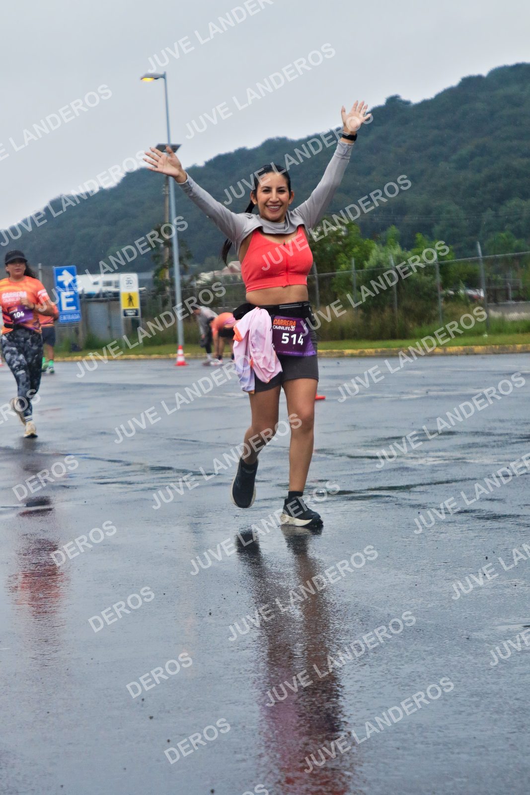 Foto de la CARRERA OMNILIFE GUADALAJARA en Estadio Akron, Zapopan a las 08:02 · dorsal 514, 104