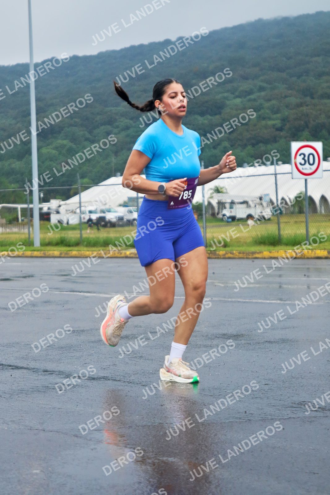 Foto de la CARRERA OMNILIFE GUADALAJARA en Estadio Akron, Zapopan a las 08:00 · dorsal 30, 185