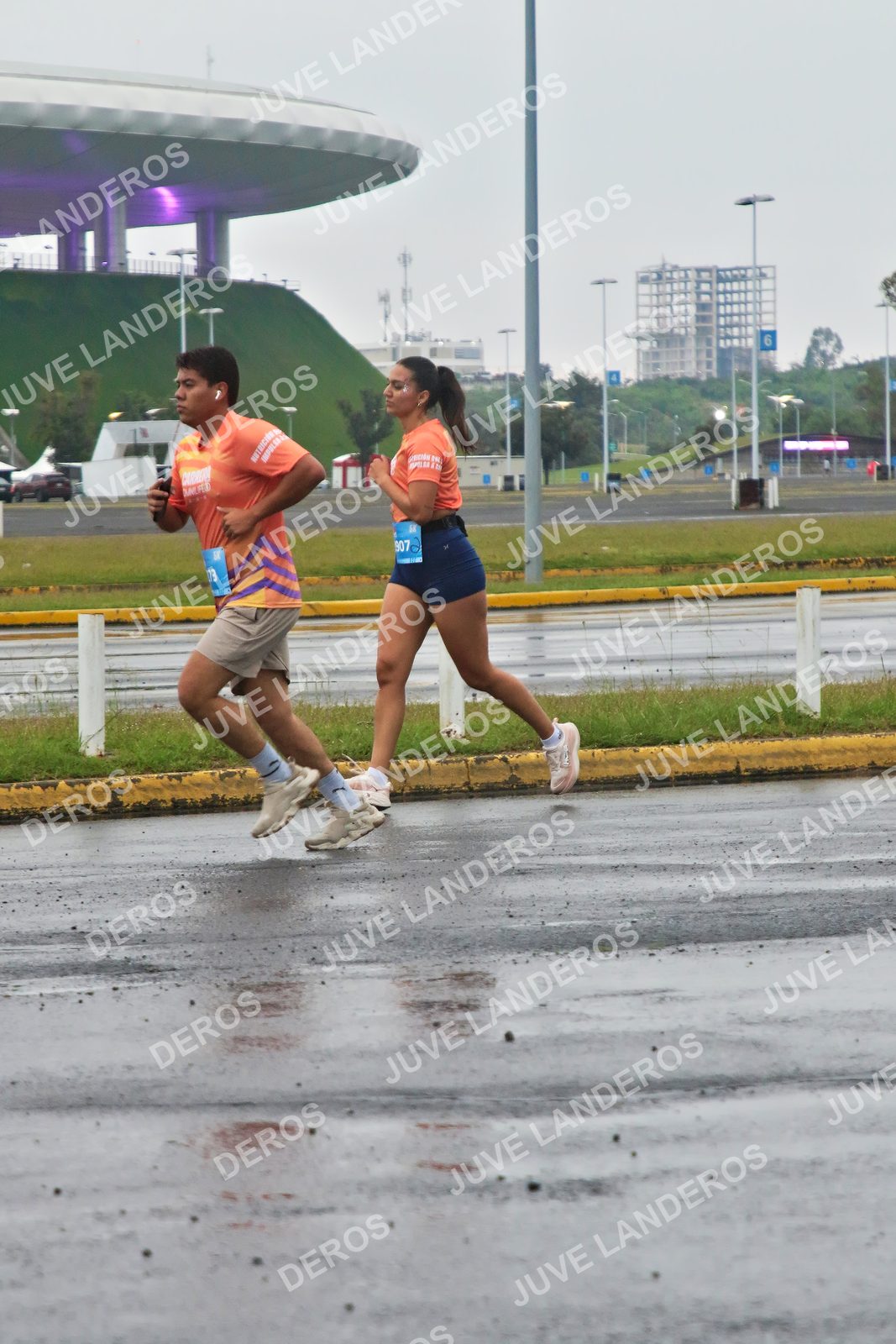 Foto de la CARRERA OMNILIFE GUADALAJARA en Estadio Akron, Zapopan a las 07:22 · dorsal 907