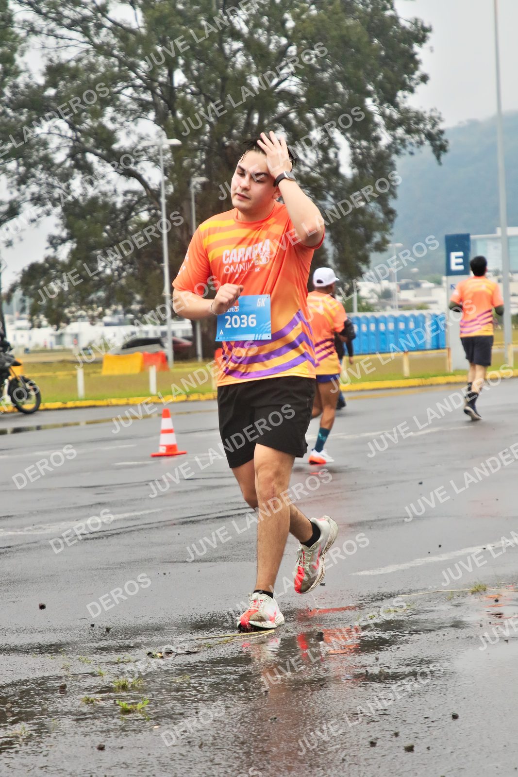 Foto de la CARRERA OMNILIFE GUADALAJARA en Estadio Akron, Zapopan a las 07:34 · dorsal 2036