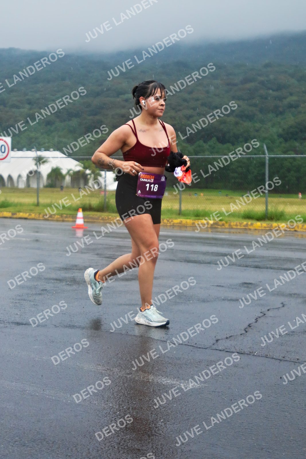 Foto de la CARRERA OMNILIFE GUADALAJARA en Estadio Akron, Zapopan a las 07:59 · dorsal 118