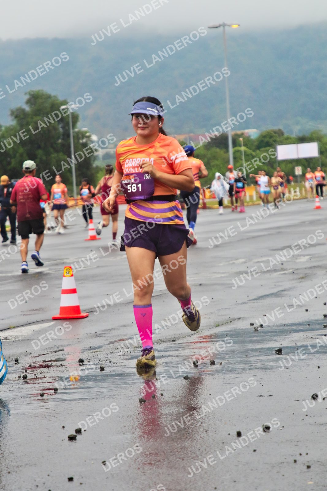 Foto de la CARRERA OMNILIFE GUADALAJARA en Estadio Akron, Zapopan a las 07:31 · dorsal 581