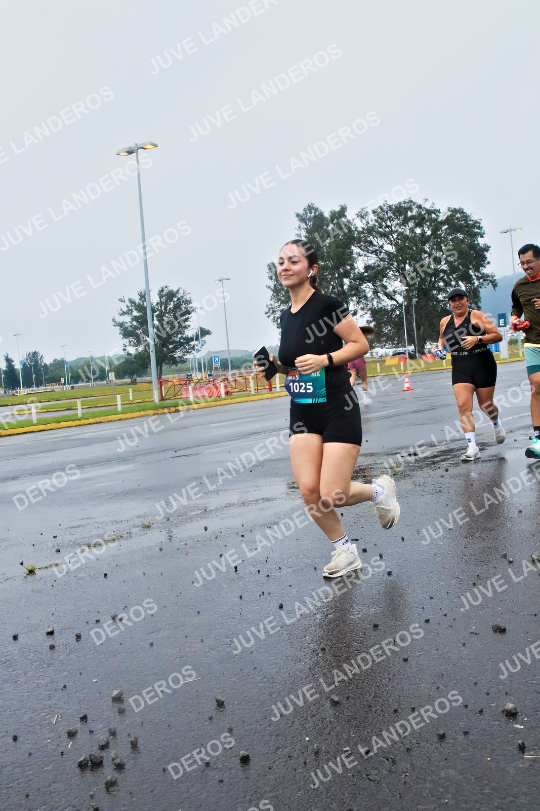 Foto de la CARRERA OMNILIFE GUADALAJARA en Estadio Akron, Zapopan a las 07:46 · dorsal 1025