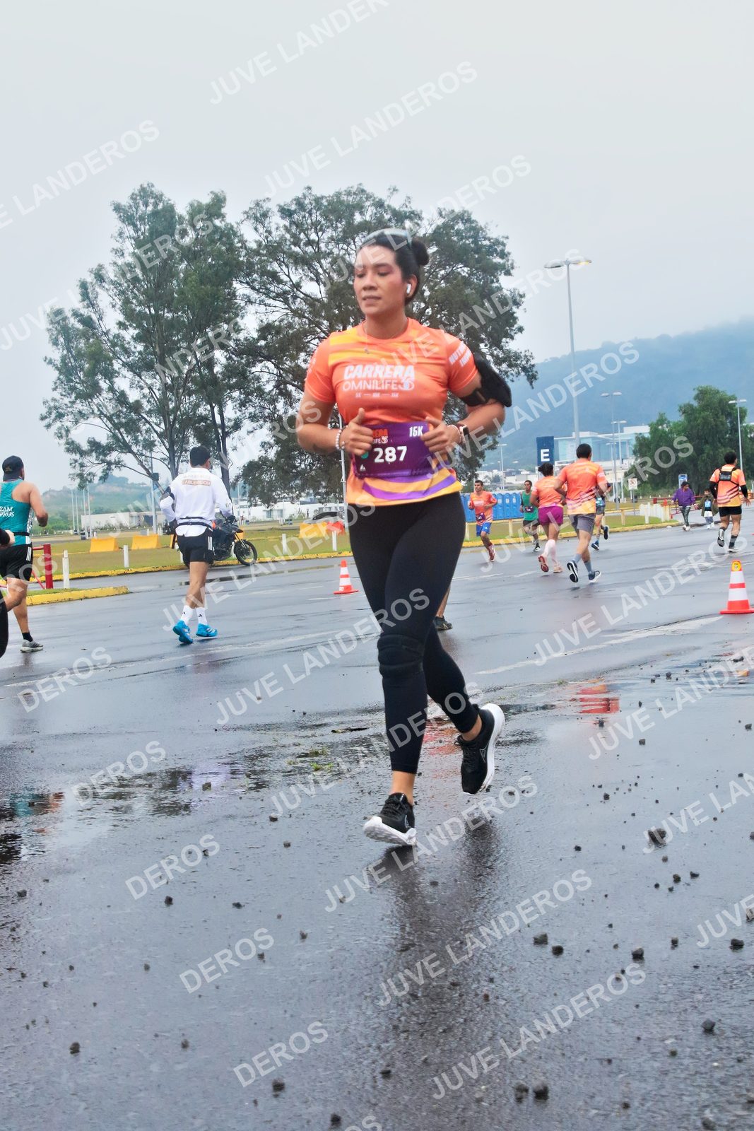 Foto de la CARRERA OMNILIFE GUADALAJARA en Estadio Akron, Zapopan a las 07:41 · dorsal 287