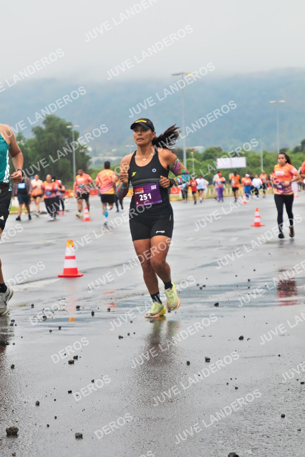 Foto de la CARRERA OMNILIFE GUADALAJARA en Estadio Akron, Zapopan a las 07:30 · dorsal 251
