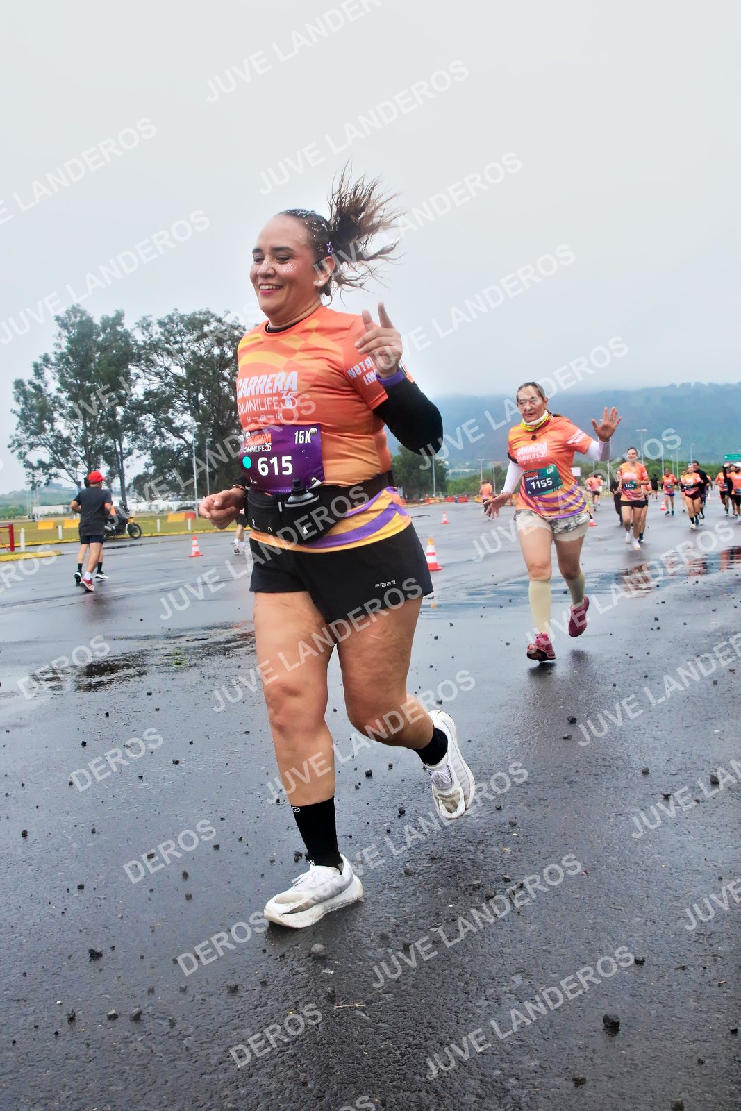 Foto de la CARRERA OMNILIFE GUADALAJARA en Estadio Akron, Zapopan a las 07:40 · dorsal 615, 1155