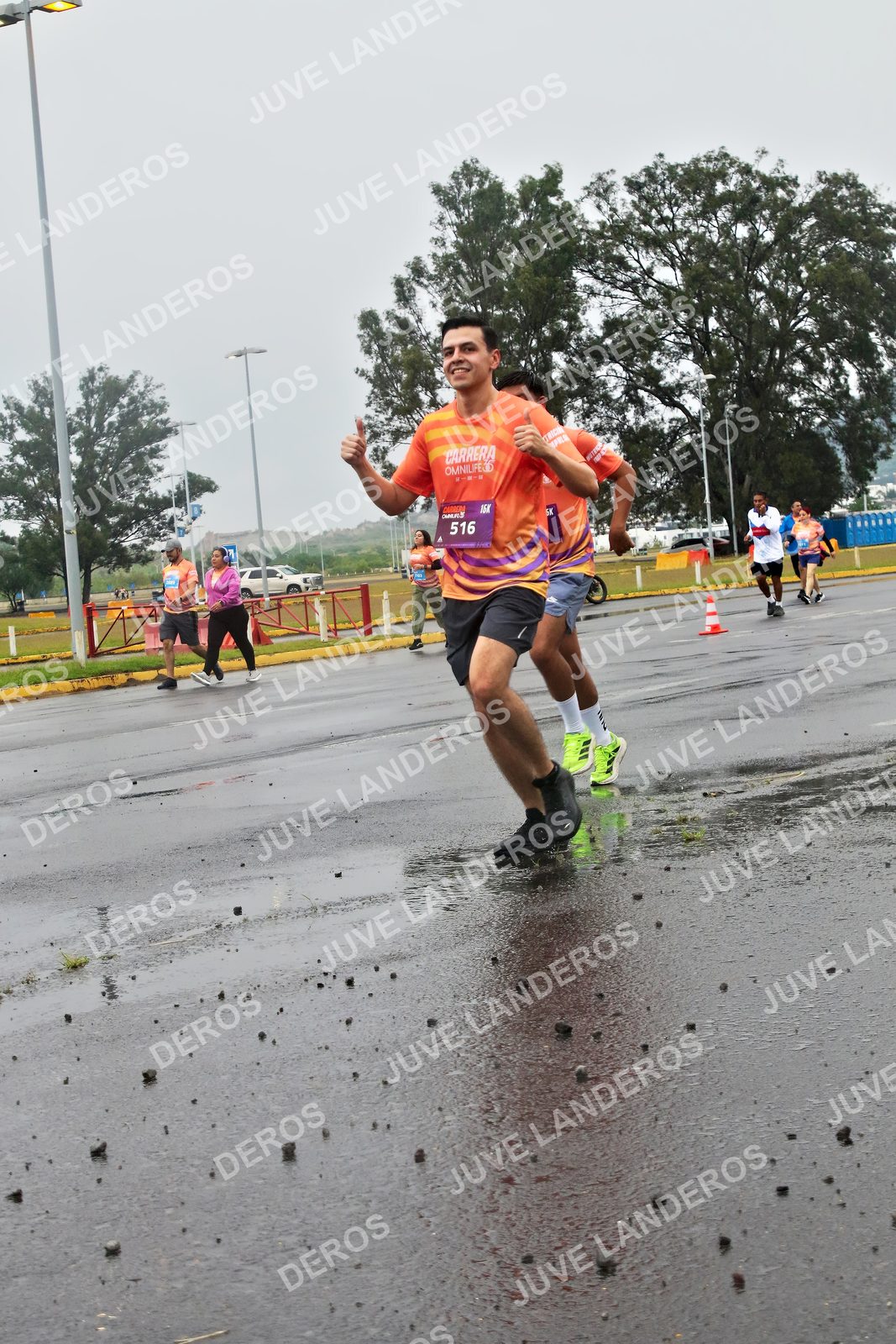 Foto de la CARRERA OMNILIFE GUADALAJARA en Estadio Akron, Zapopan a las 07:31 · dorsal 516