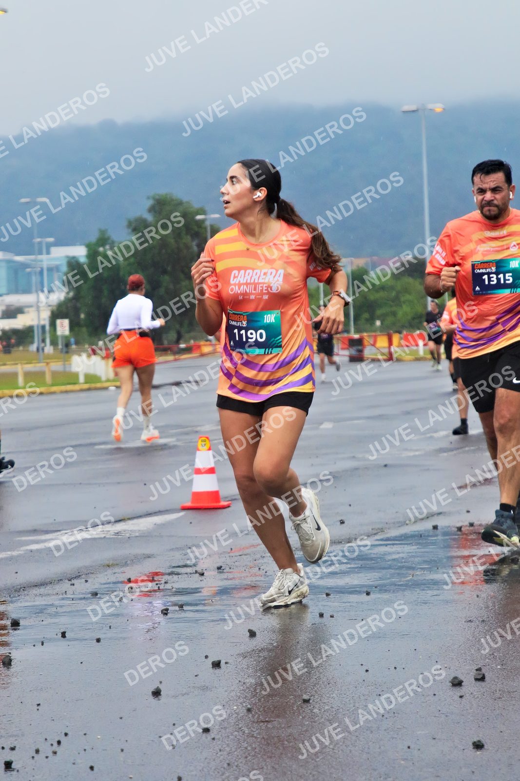 Foto de la CARRERA OMNILIFE GUADALAJARA en Estadio Akron, Zapopan a las 07:45 · dorsal 1190, 1315