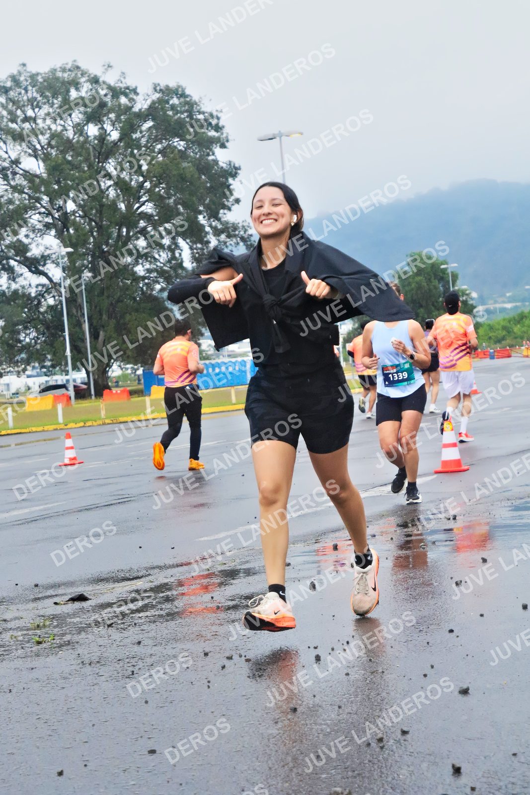 Foto de la CARRERA OMNILIFE GUADALAJARA en Estadio Akron, Zapopan a las 07:44 · dorsal 1339