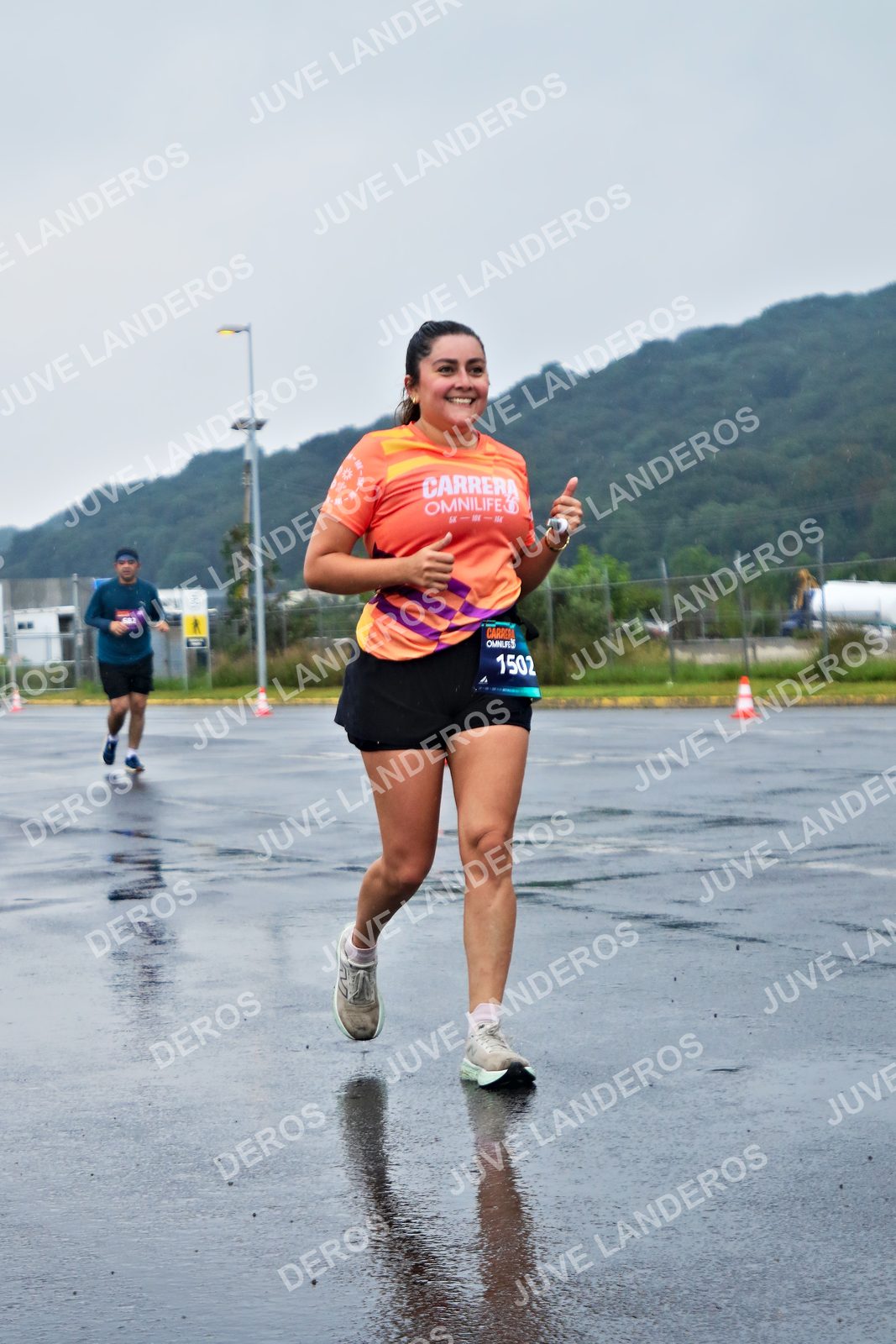 Foto de la CARRERA OMNILIFE GUADALAJARA en Estadio Akron, Zapopan a las 08:10 · dorsal 1502