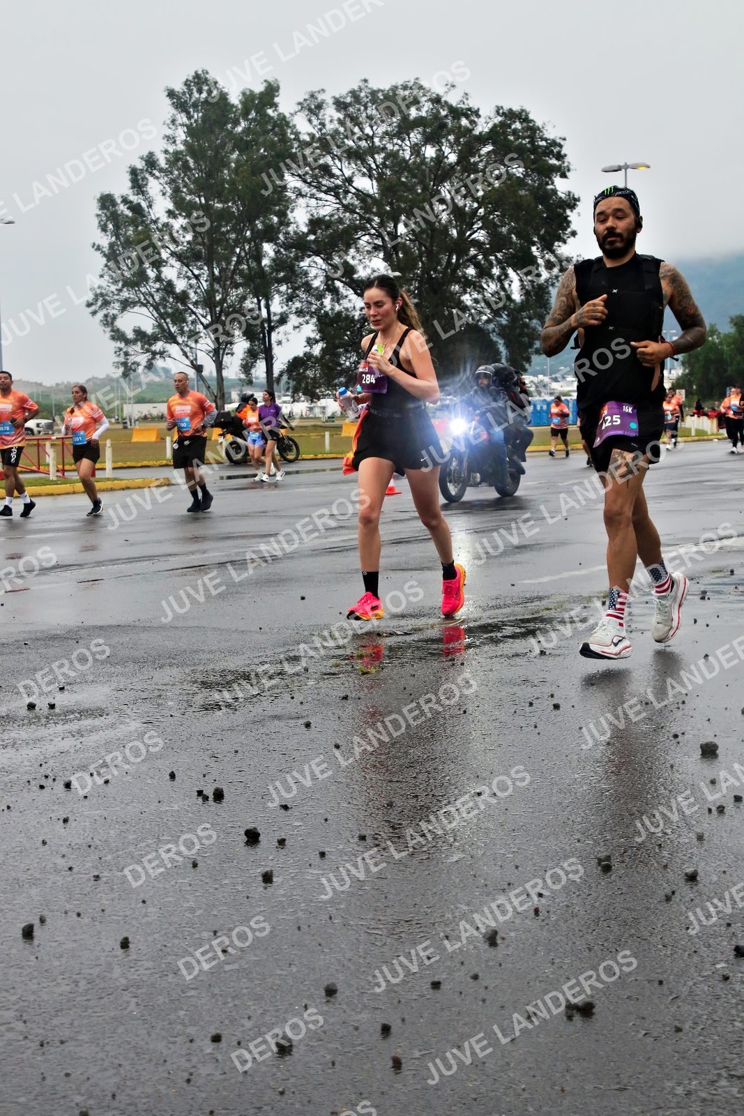 Foto de la CARRERA OMNILIFE GUADALAJARA en Estadio Akron, Zapopan a las 07:27 · dorsal 284, 25