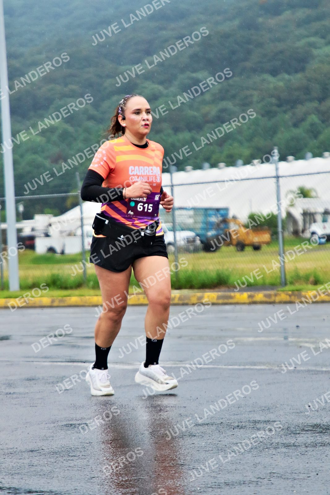 Foto de la CARRERA OMNILIFE GUADALAJARA en Estadio Akron, Zapopan a las 08:07 · dorsal 615