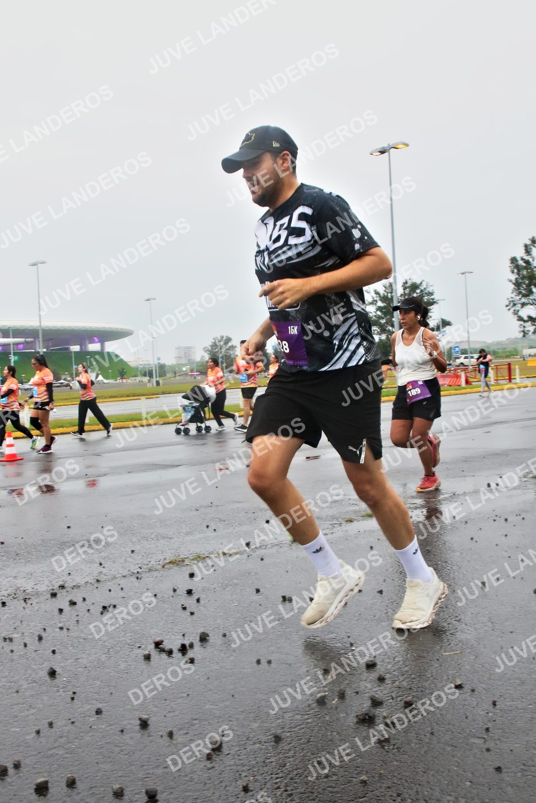 Foto de la CARRERA OMNILIFE GUADALAJARA en Estadio Akron, Zapopan a las 07:29 · dorsal 189, 28