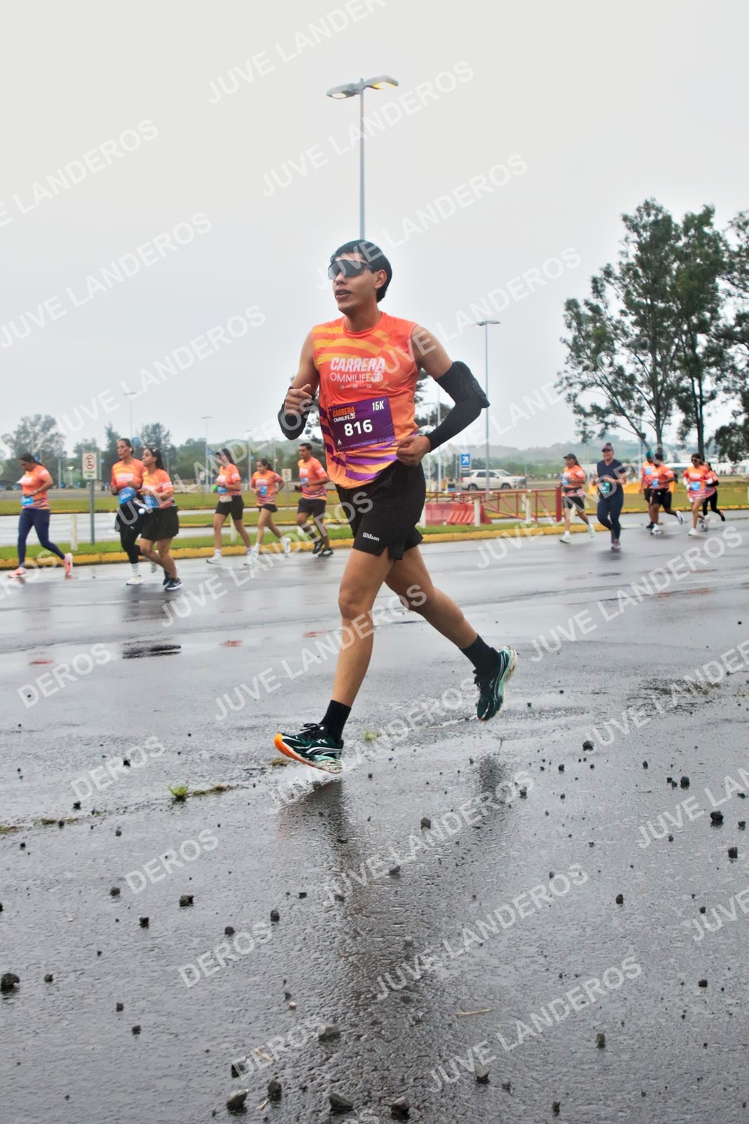Foto de la CARRERA OMNILIFE GUADALAJARA en Estadio Akron, Zapopan a las 07:24 · dorsal 816