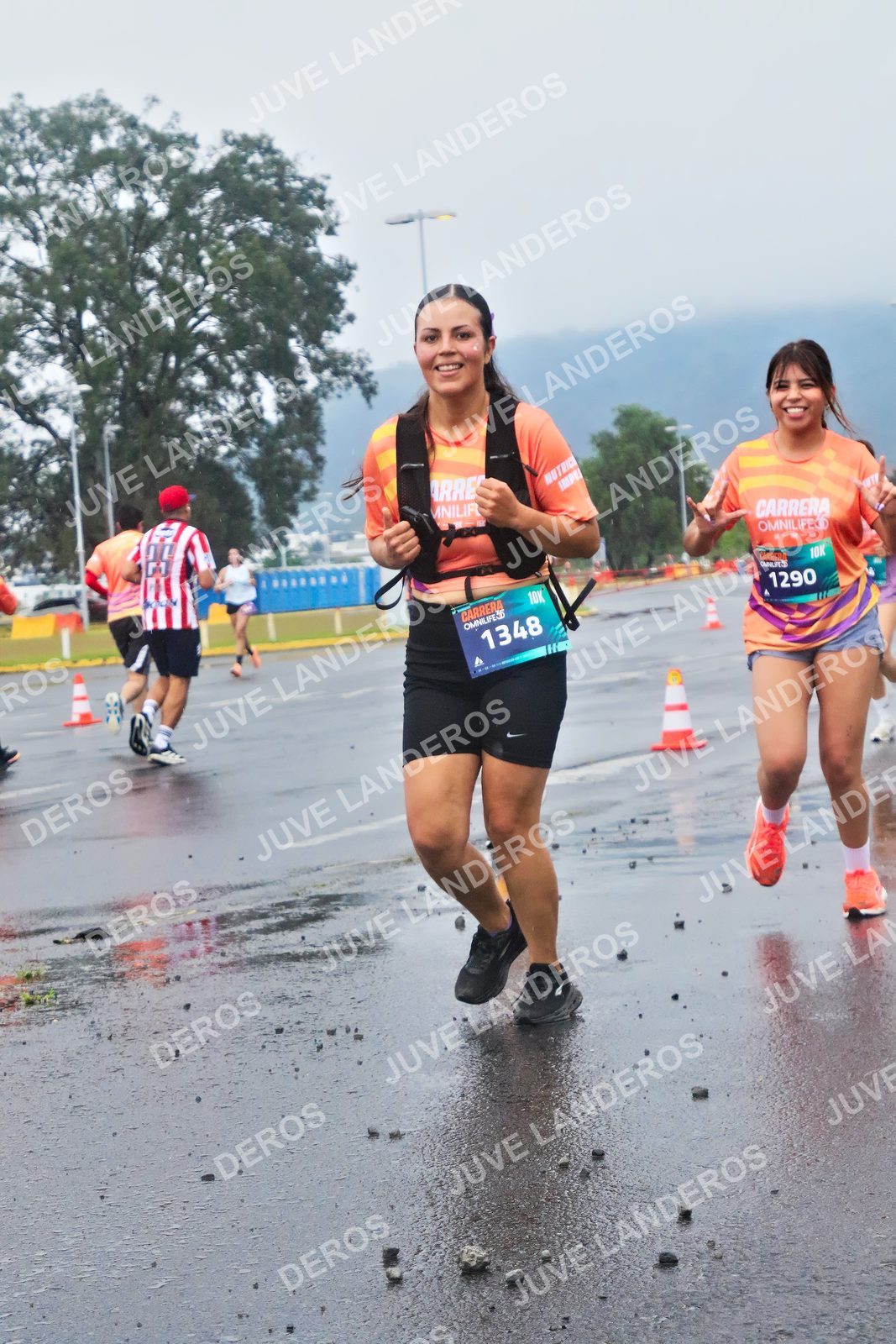 Foto de la CARRERA OMNILIFE GUADALAJARA en Estadio Akron, Zapopan a las 07:46 · dorsal 1348, 1290