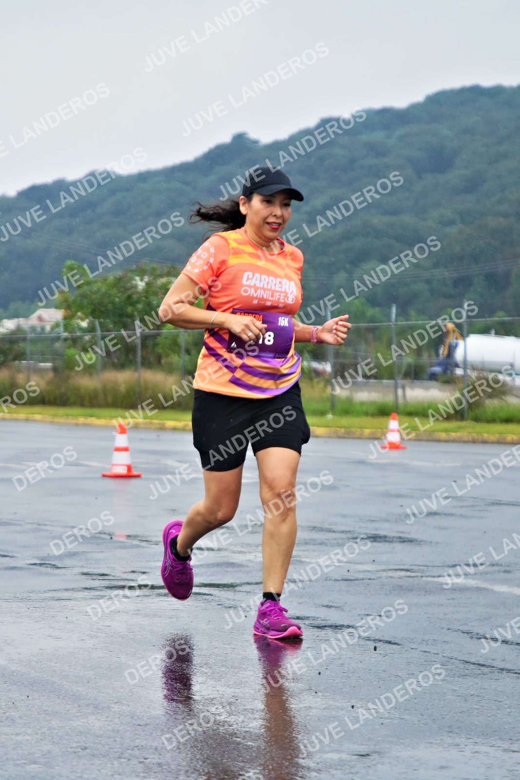 Foto de la CARRERA OMNILIFE GUADALAJARA en Estadio Akron, Zapopan a las 08:11 · dorsal 18