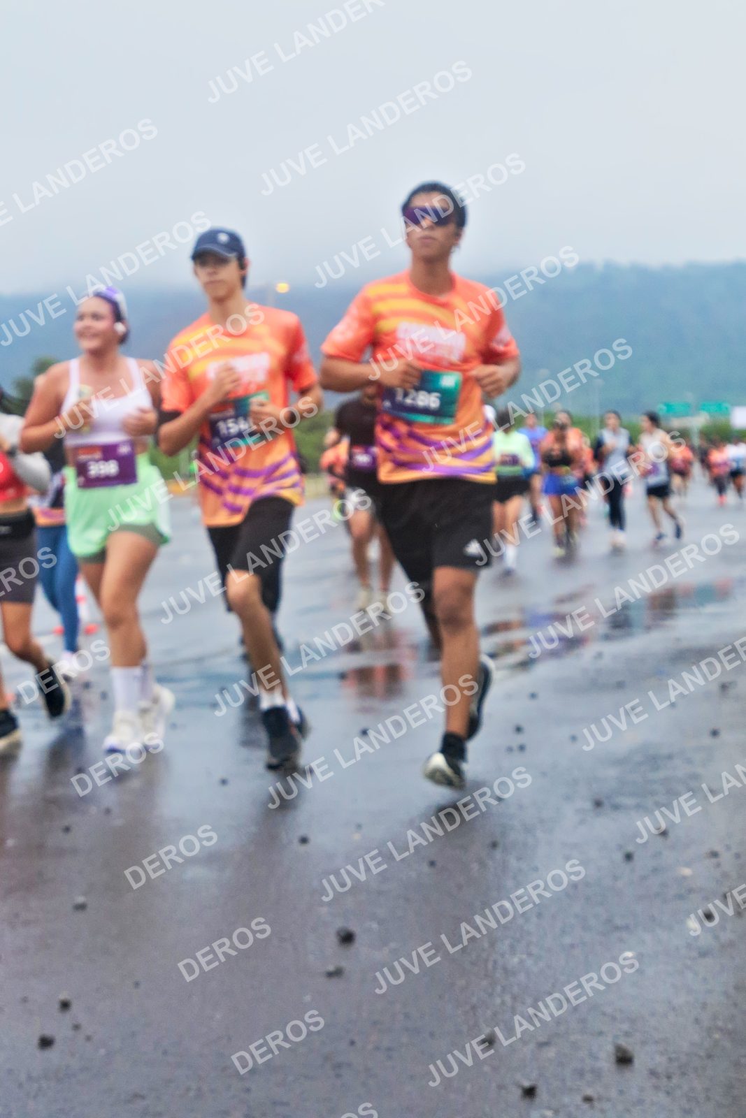 Foto de la CARRERA OMNILIFE GUADALAJARA en Estadio Akron, Zapopan a las 07:36 · dorsal 154, 1286