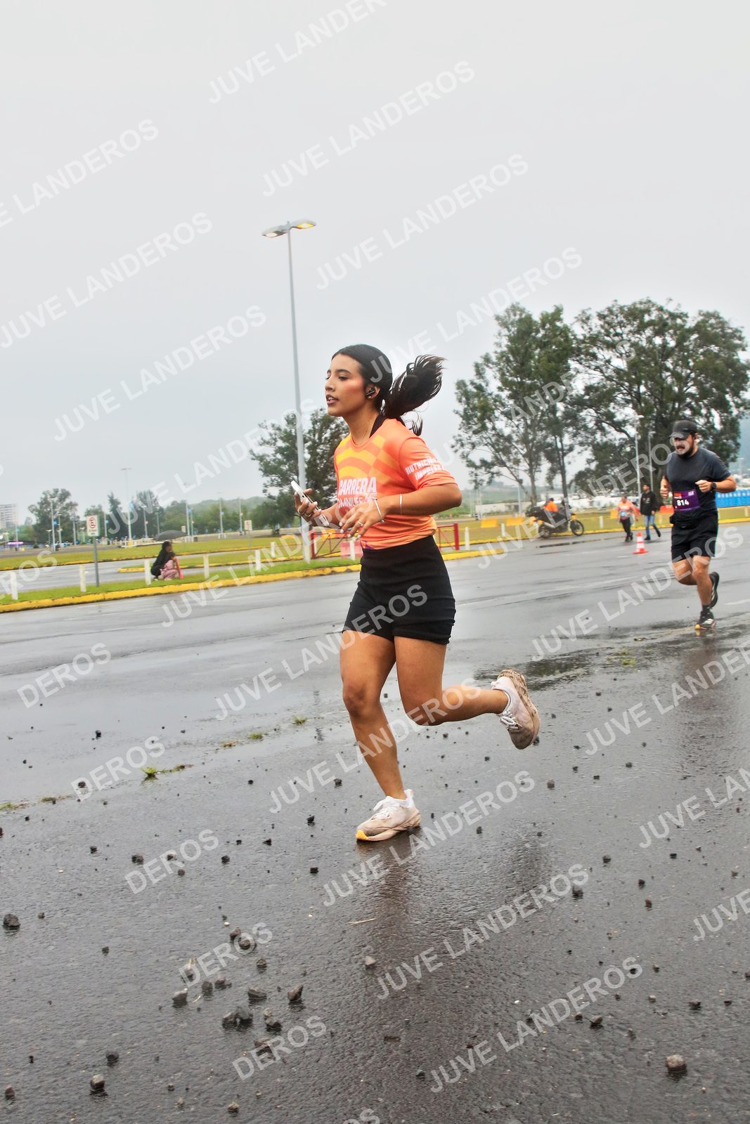 Foto de la CARRERA OMNILIFE GUADALAJARA en Estadio Akron, Zapopan a las 07:34 · dorsal 814
