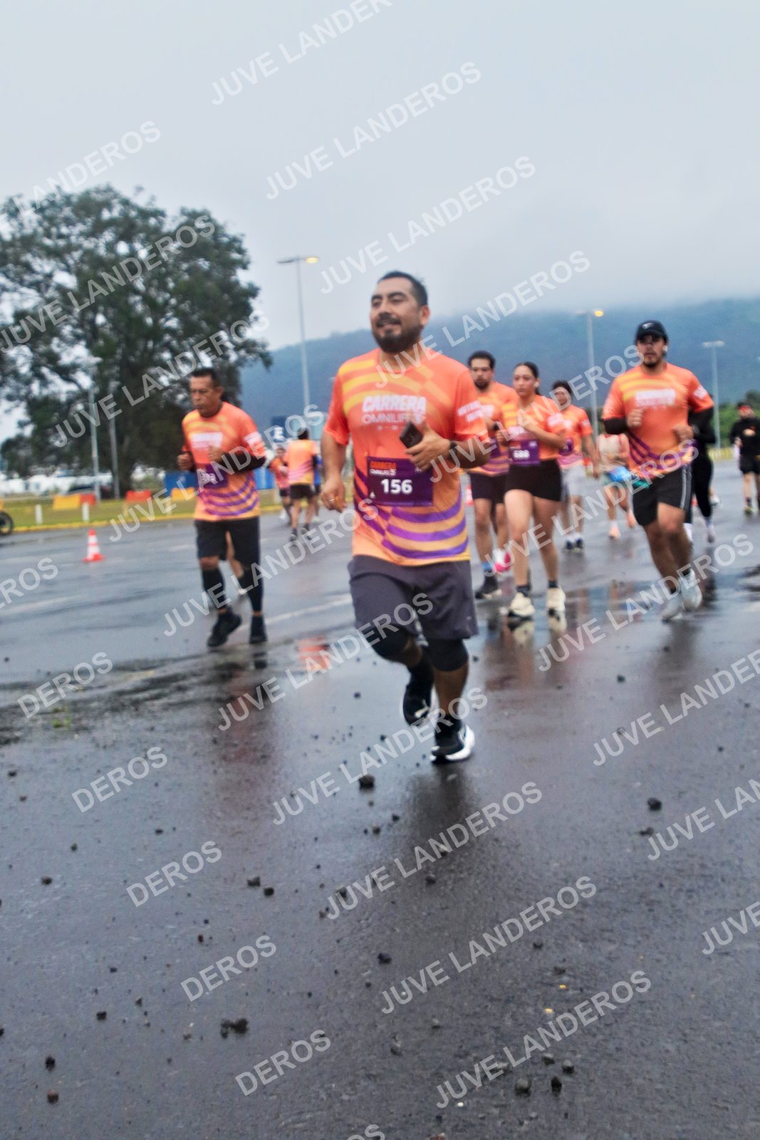 Foto de la CARRERA OMNILIFE GUADALAJARA en Estadio Akron, Zapopan a las 07:38 · dorsal 156
