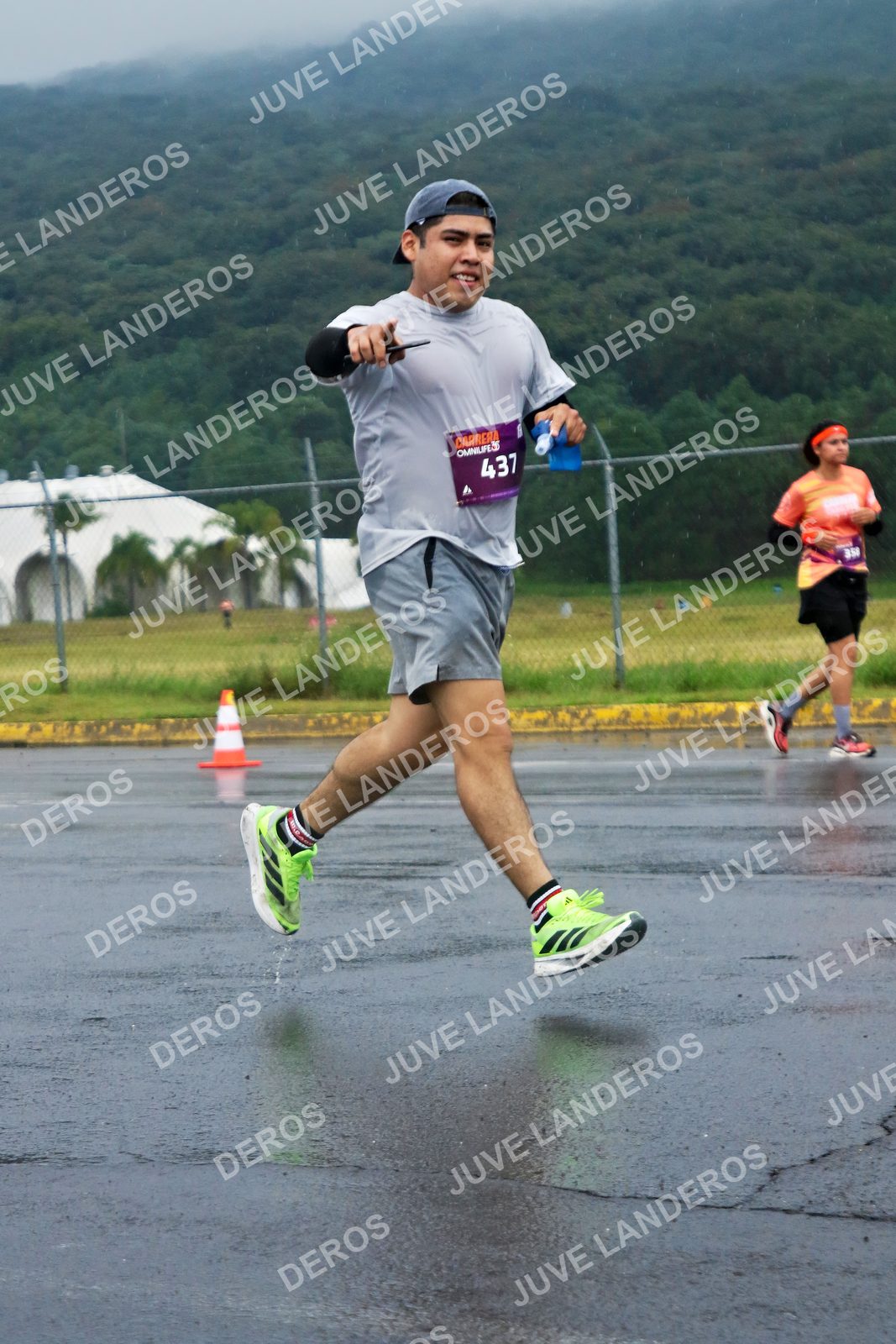 Foto de la CARRERA OMNILIFE GUADALAJARA en Estadio Akron, Zapopan a las 07:56 · dorsal 437