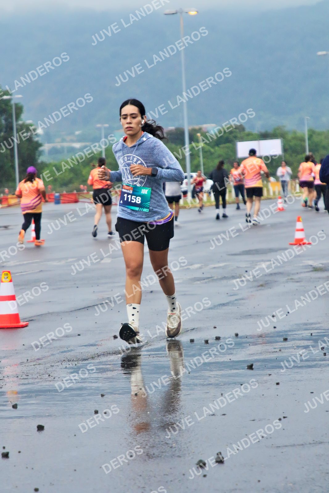 Foto de la CARRERA OMNILIFE GUADALAJARA en Estadio Akron, Zapopan a las 07:49 · dorsal 1158