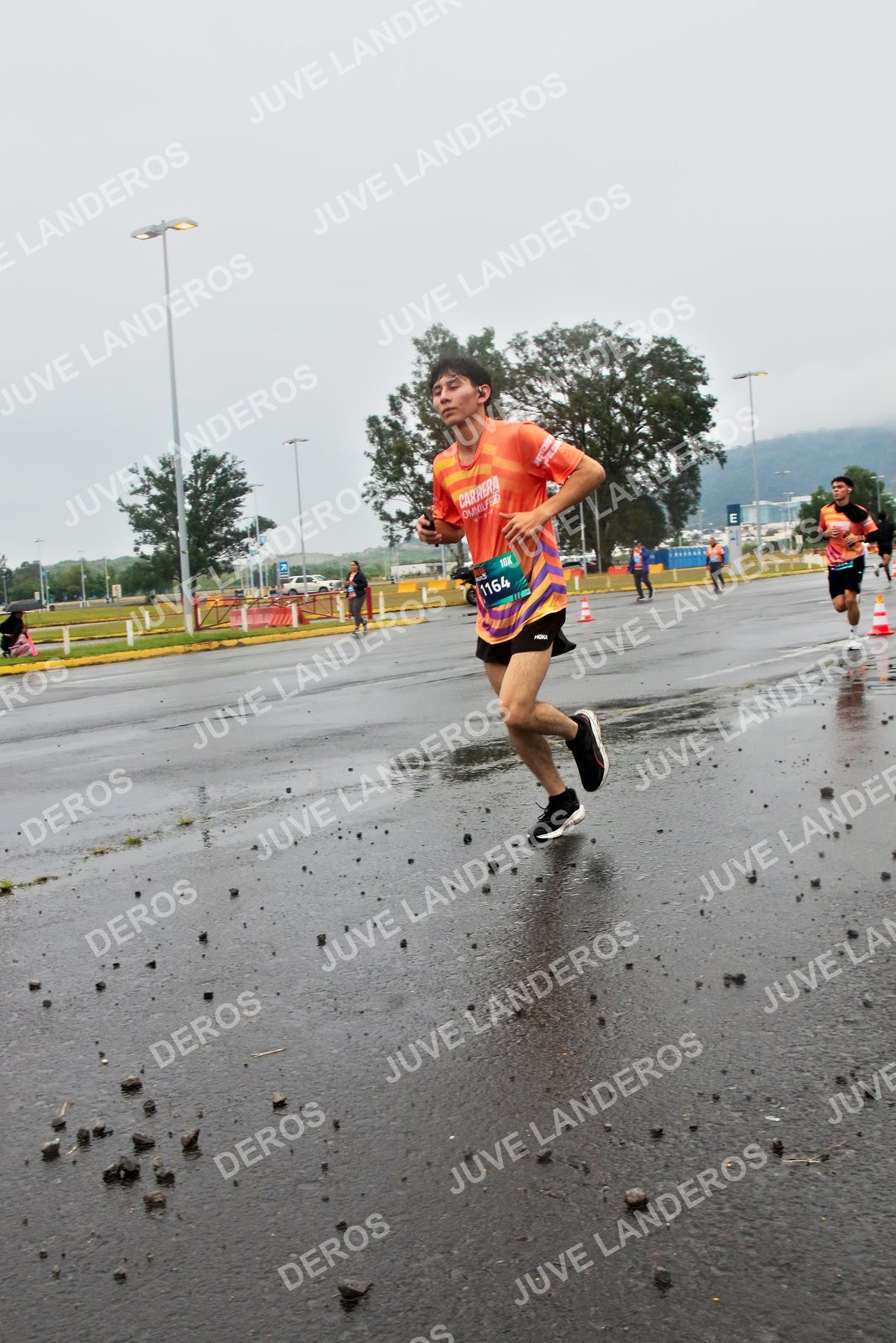 Foto de la CARRERA OMNILIFE GUADALAJARA en Estadio Akron, Zapopan a las 07:33 · dorsal 1164
