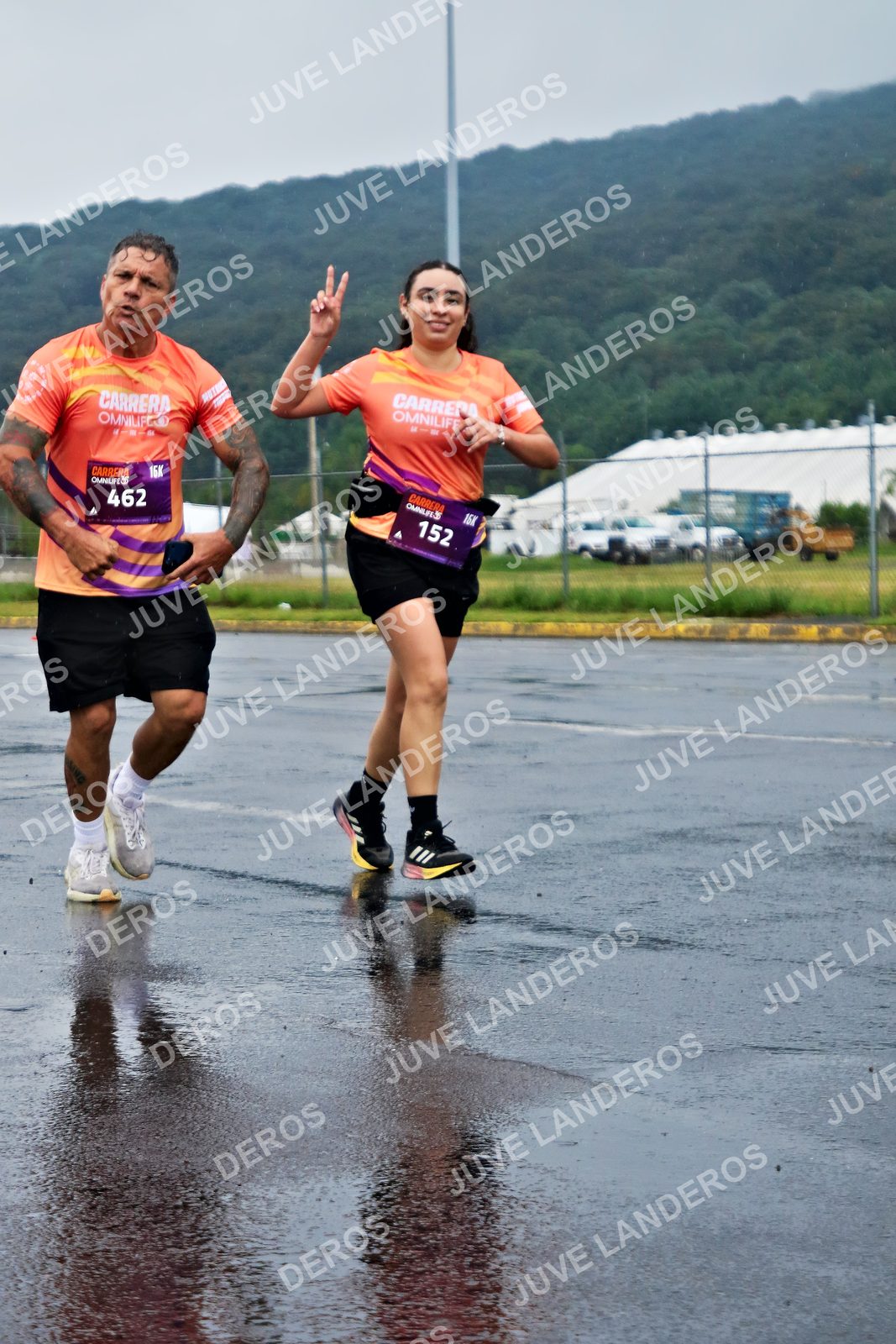 Foto de la CARRERA OMNILIFE GUADALAJARA en Estadio Akron, Zapopan a las 08:11 · dorsal 462, 152