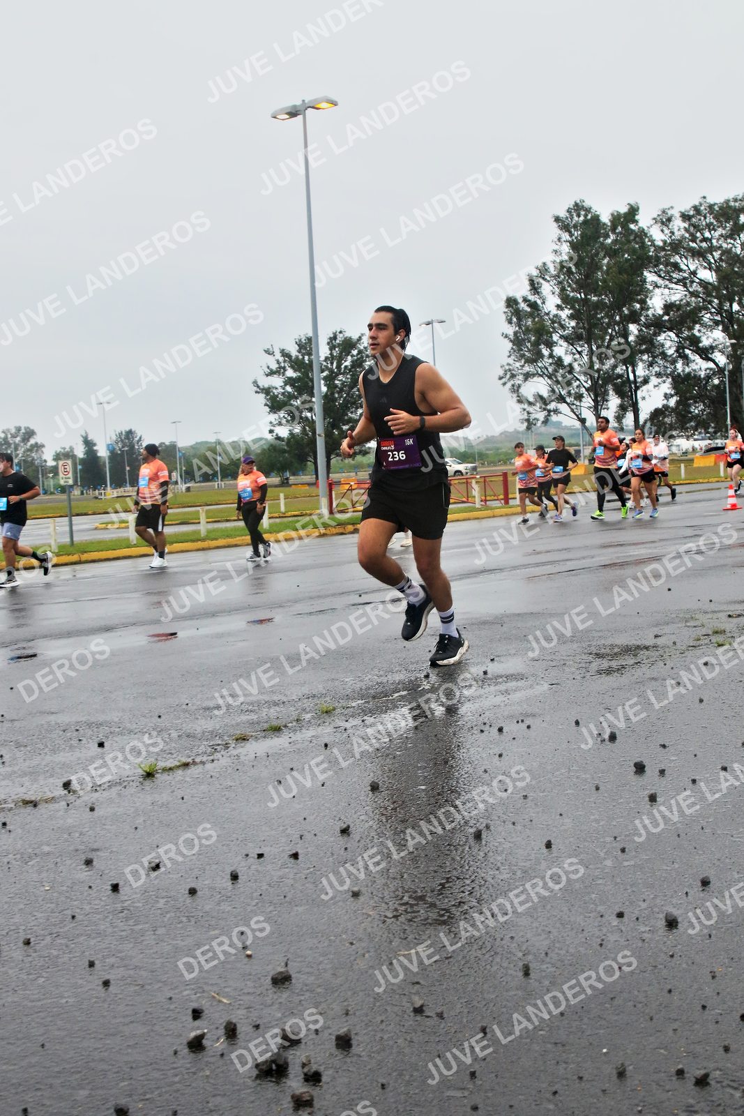Foto de la CARRERA OMNILIFE GUADALAJARA en Estadio Akron, Zapopan a las 07:27 · dorsal 236