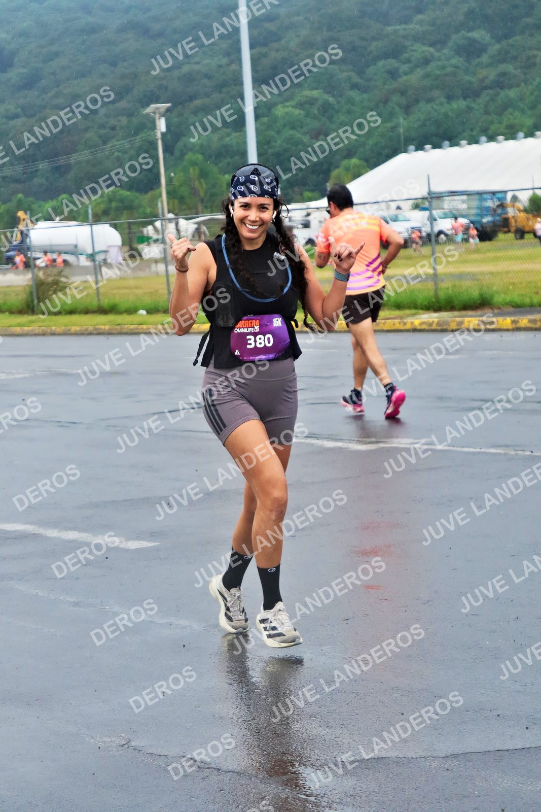 Foto de la CARRERA OMNILIFE GUADALAJARA en Estadio Akron, Zapopan a las 07:51 · dorsal 380