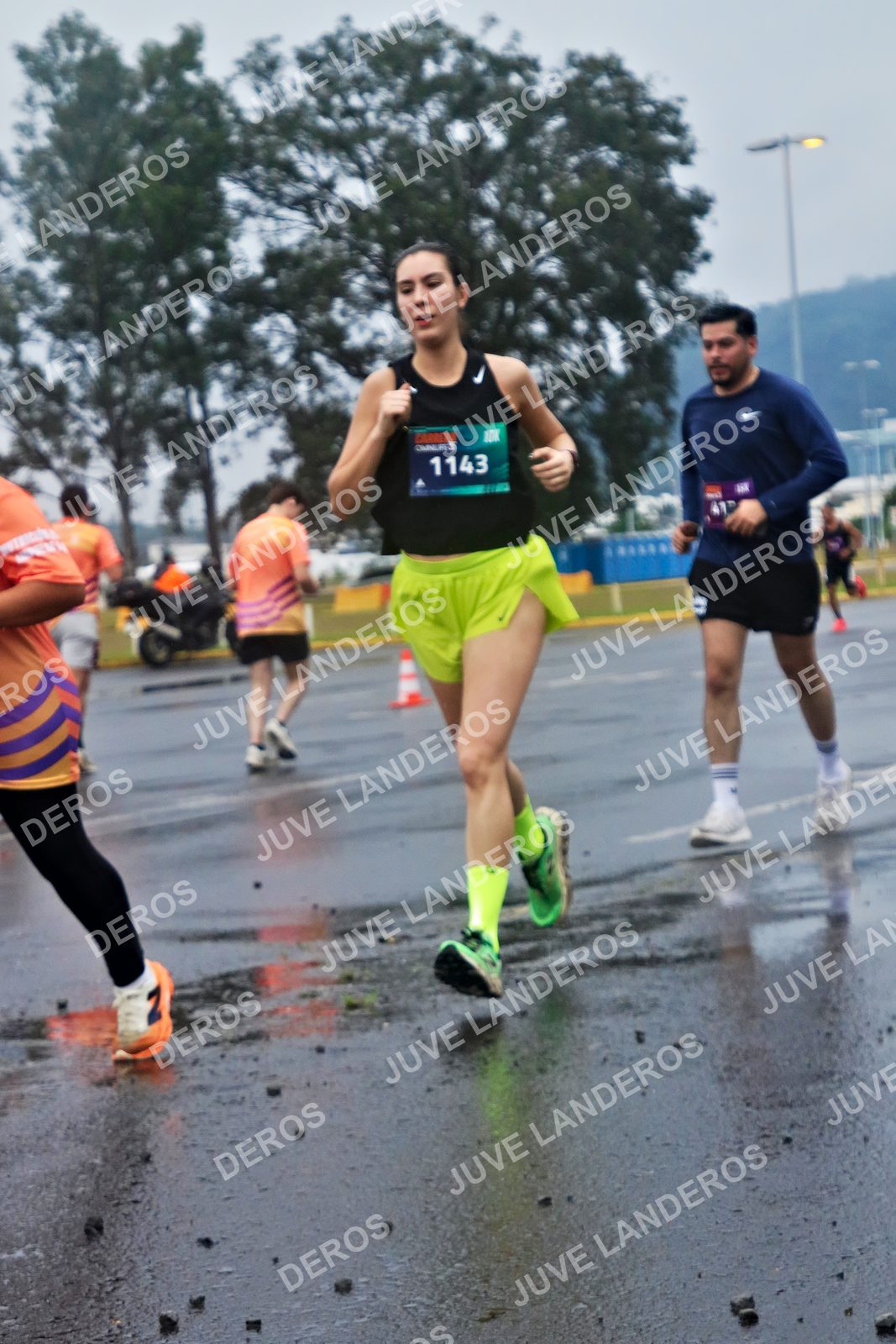 Foto de la CARRERA OMNILIFE GUADALAJARA en Estadio Akron, Zapopan a las 07:36 · dorsal 1143