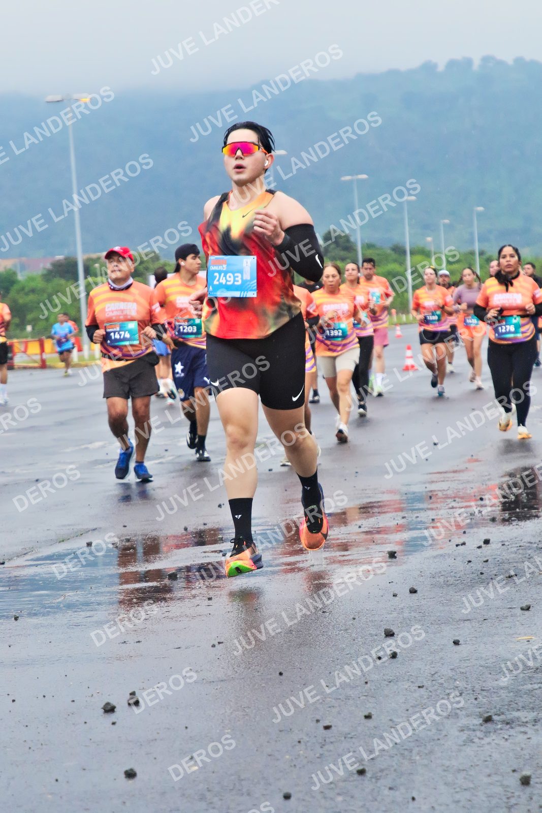 Foto de la CARRERA OMNILIFE GUADALAJARA en Estadio Akron, Zapopan a las 07:44 · dorsal 2493, 1203, 1392, 1474