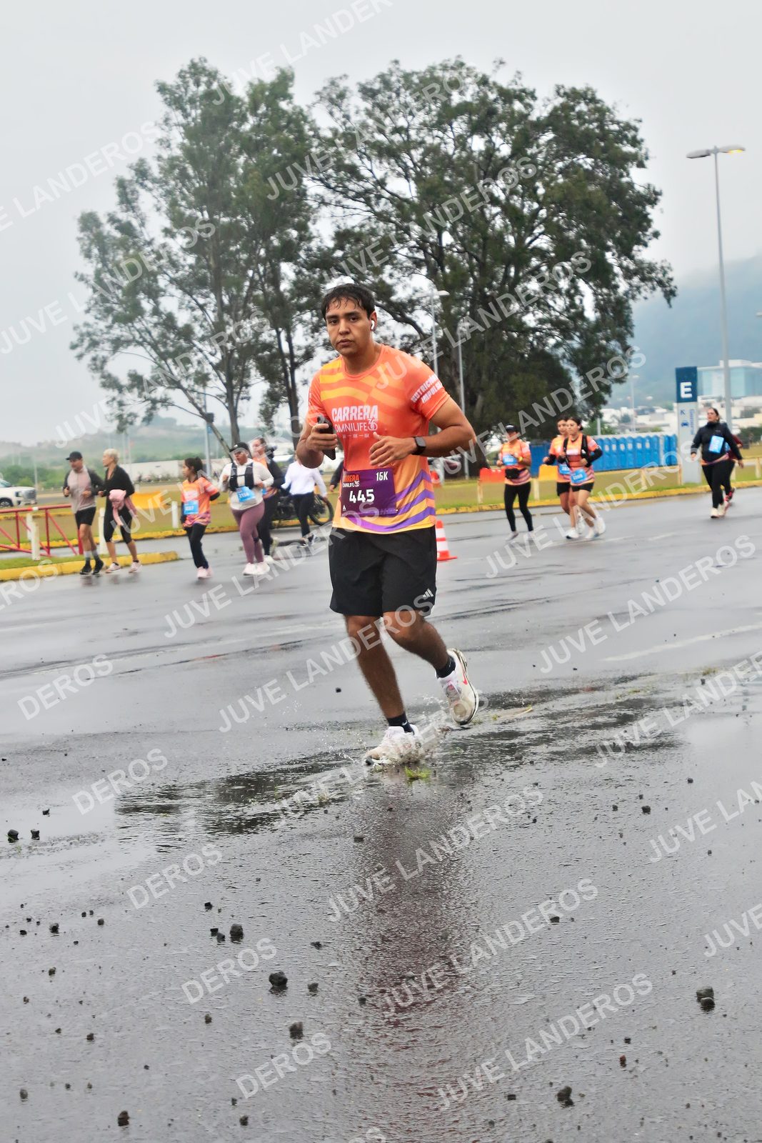 Foto de la CARRERA OMNILIFE GUADALAJARA en Estadio Akron, Zapopan a las 07:29 · dorsal 445