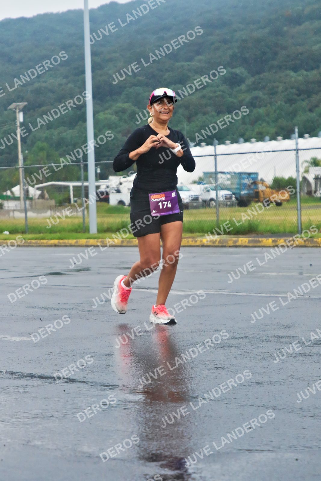 Foto de la CARRERA OMNILIFE GUADALAJARA en Estadio Akron, Zapopan a las 08:02 · dorsal 174