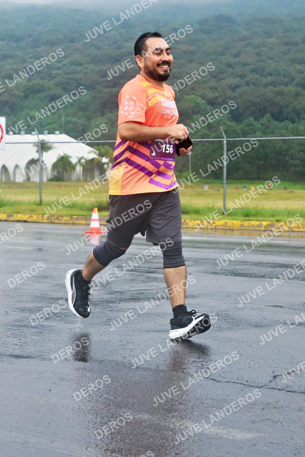 Foto de la CARRERA OMNILIFE GUADALAJARA en Estadio Akron, Zapopan a las 08:03 · dorsal 156