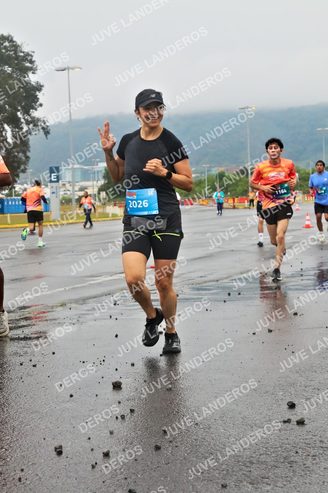 Foto de la CARRERA OMNILIFE GUADALAJARA en Estadio Akron, Zapopan a las 07:33 · dorsal 1164