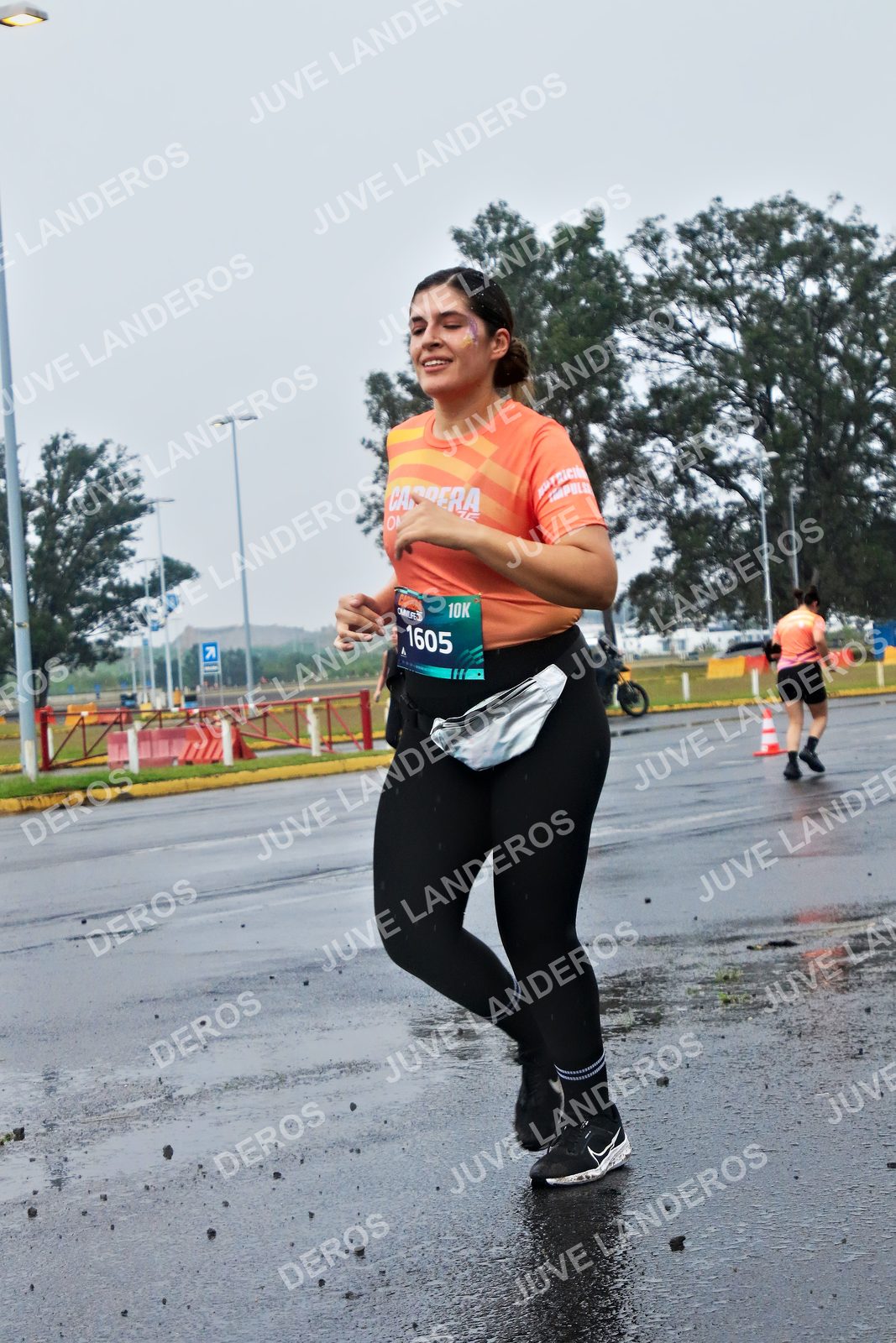 Foto de la CARRERA OMNILIFE GUADALAJARA en Estadio Akron, Zapopan a las 07:48 · dorsal 1605