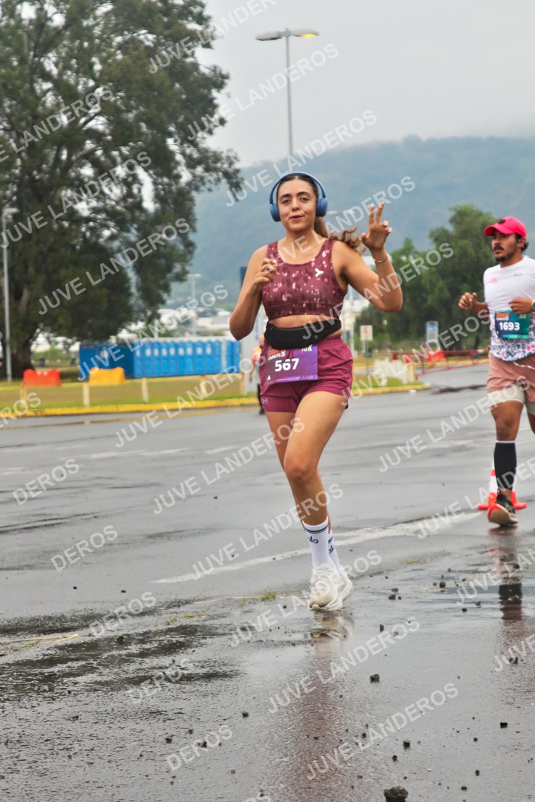 Foto de la CARRERA OMNILIFE GUADALAJARA en Estadio Akron, Zapopan a las 07:34 · dorsal 567, 1693