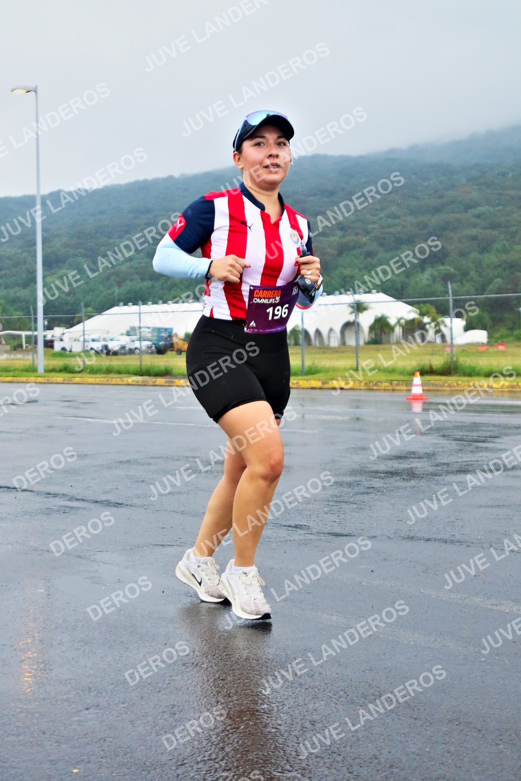 Foto de la CARRERA OMNILIFE GUADALAJARA en Estadio Akron, Zapopan a las 08:11 · dorsal 196