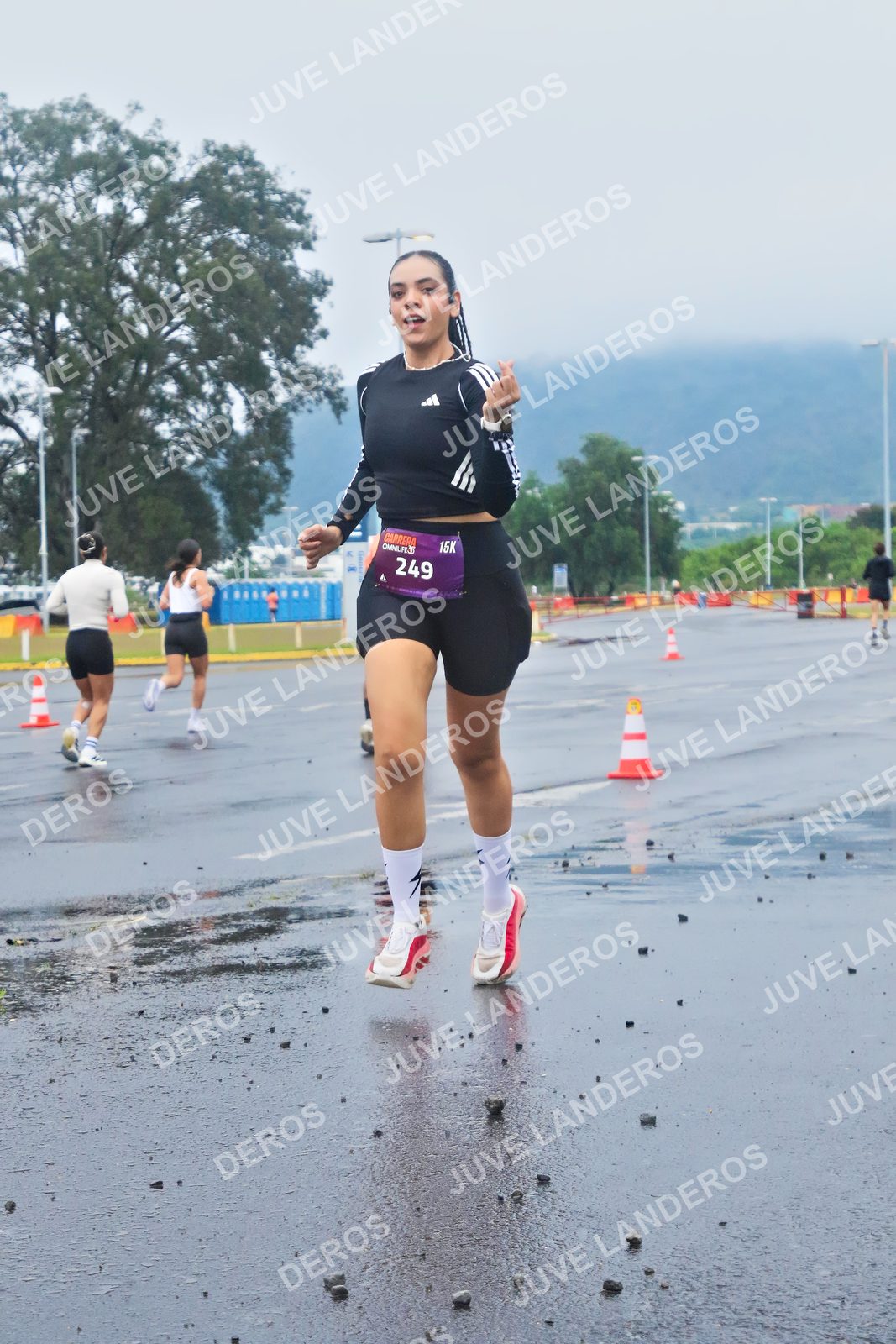 Foto de la CARRERA OMNILIFE GUADALAJARA en Estadio Akron, Zapopan a las 07:36 · dorsal 249