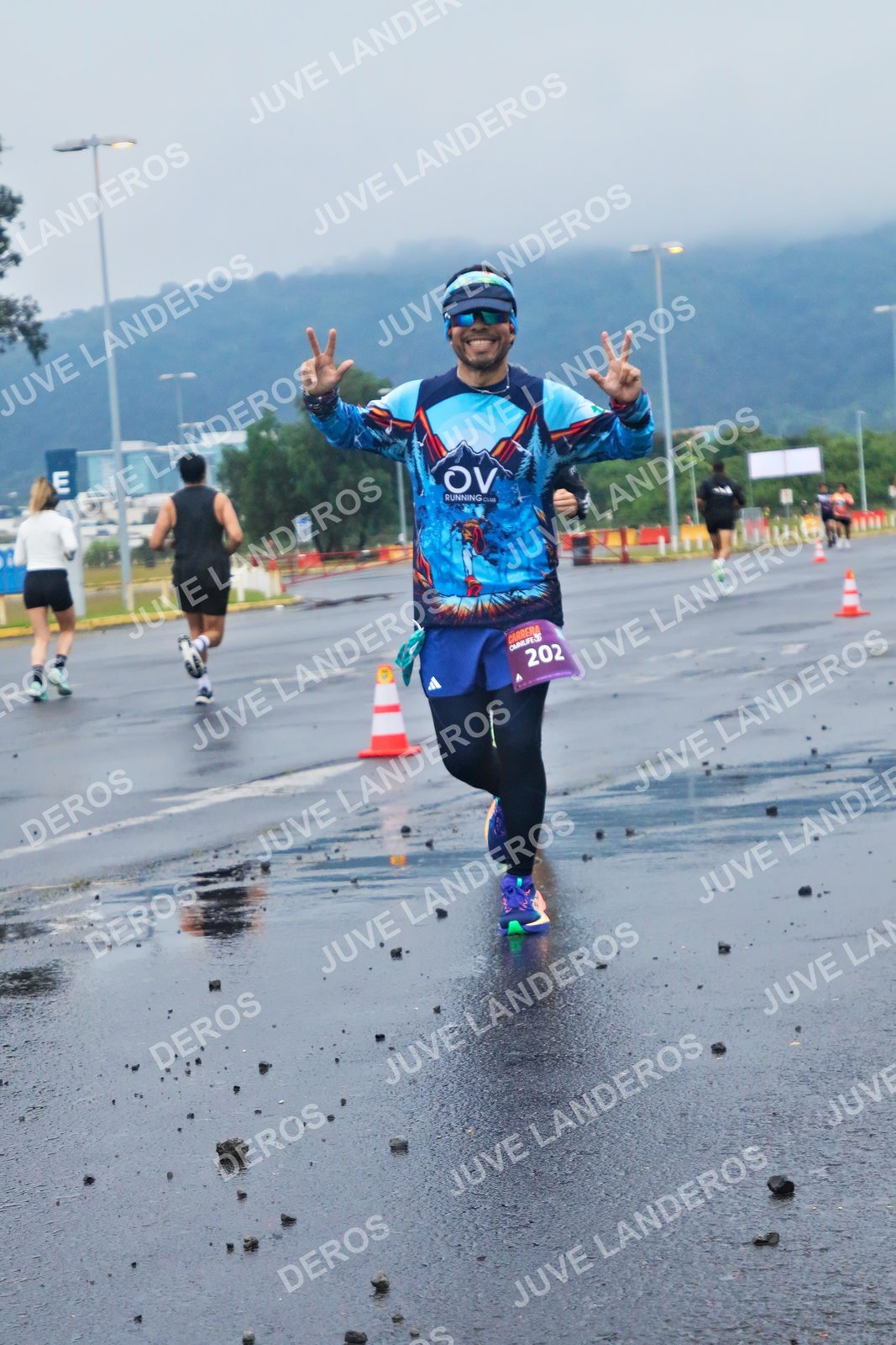 Foto de la CARRERA OMNILIFE GUADALAJARA en Estadio Akron, Zapopan a las 07:37 · dorsal 202