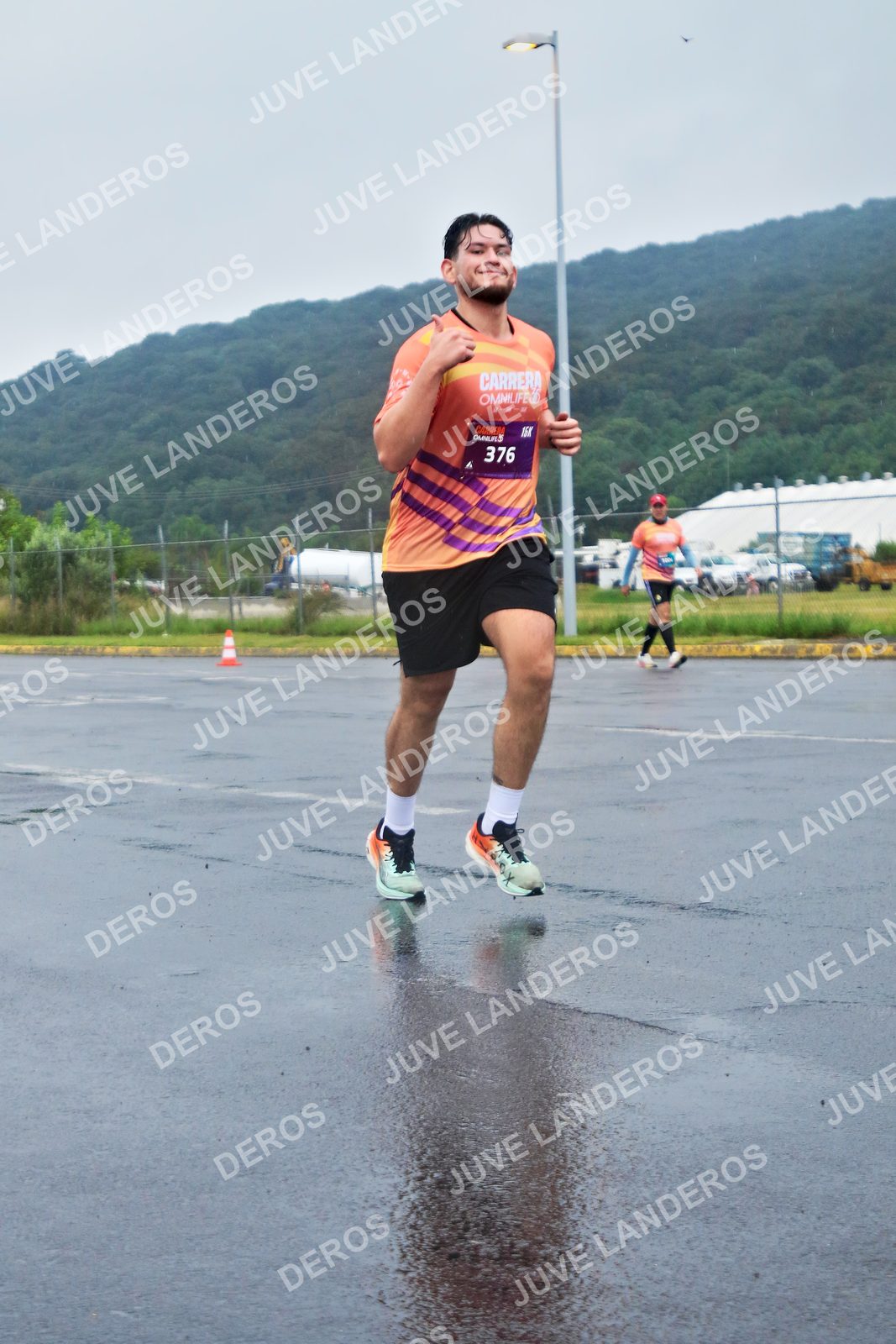 Foto de la CARRERA OMNILIFE GUADALAJARA en Estadio Akron, Zapopan a las 07:53 · dorsal 376