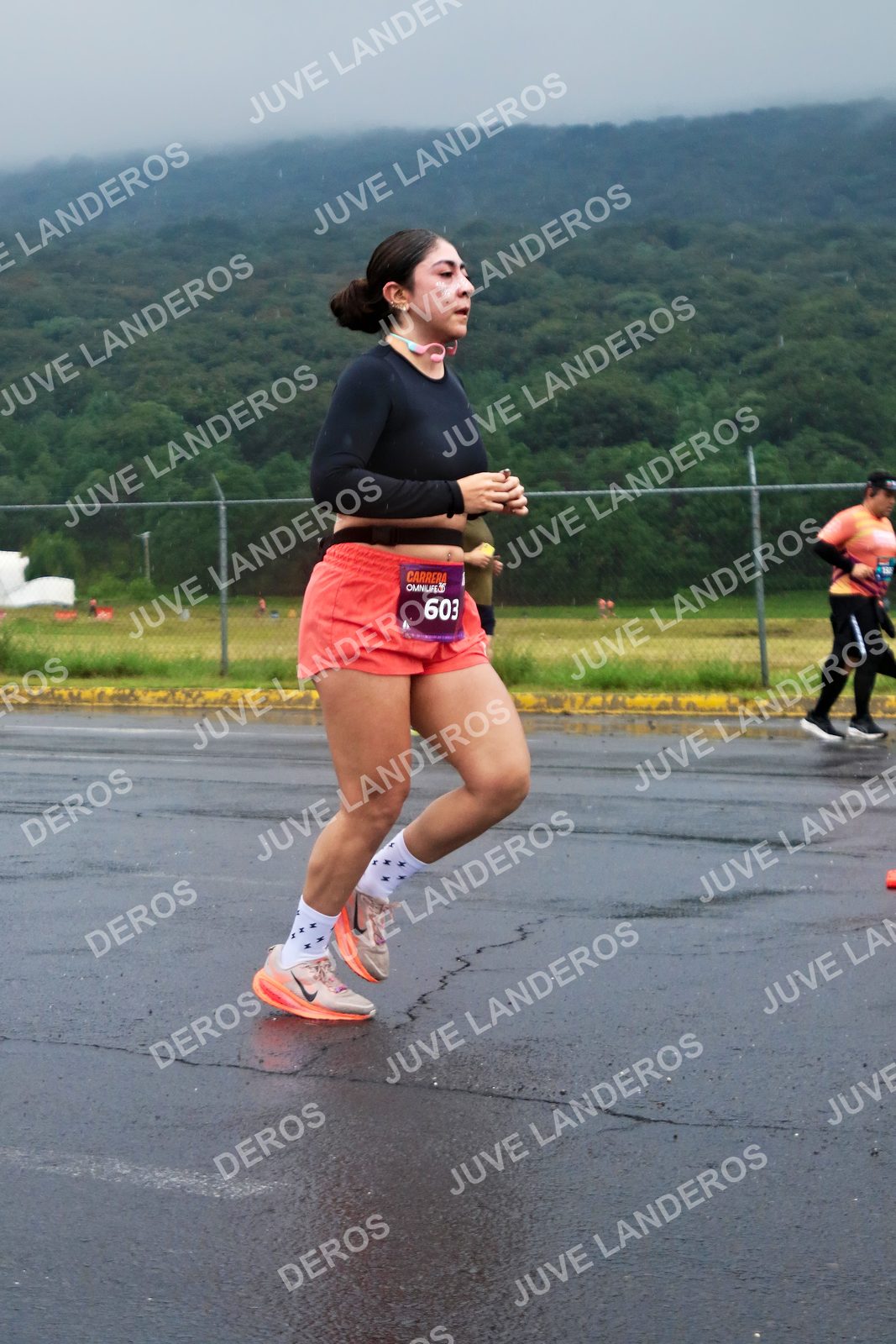 Foto de la CARRERA OMNILIFE GUADALAJARA en Estadio Akron, Zapopan a las 07:53 · dorsal 603