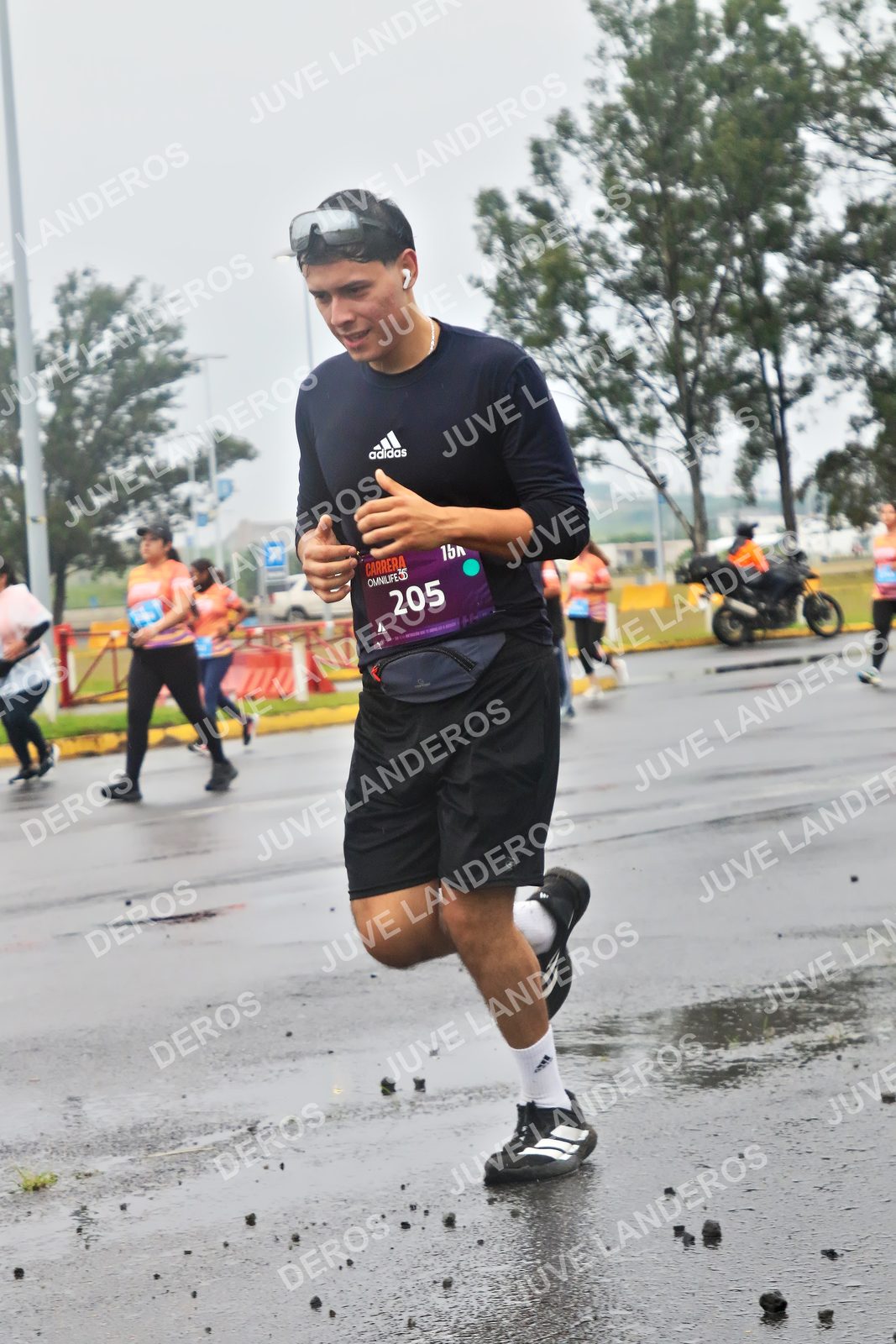 Foto de la CARRERA OMNILIFE GUADALAJARA en Estadio Akron, Zapopan a las 07:29 · dorsal 205