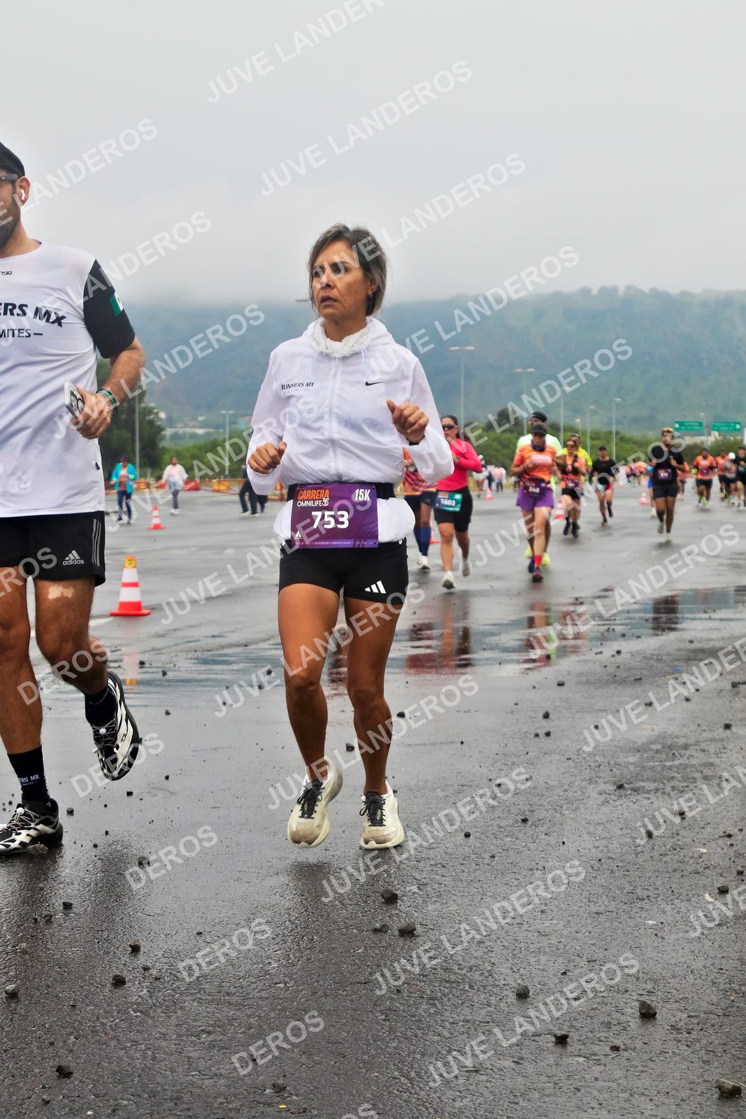 Foto de la CARRERA OMNILIFE GUADALAJARA en Estadio Akron, Zapopan a las 07:33 · dorsal 753